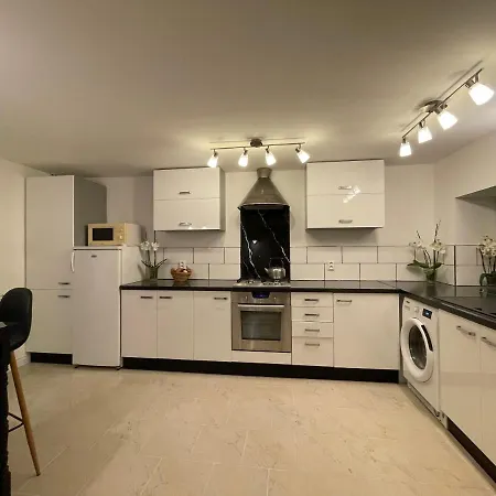 Rose 3 Bedroom * Privigye